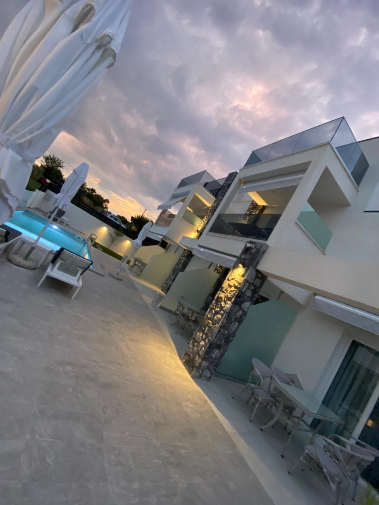 Interni Luxury Living Apartment Nikiti  Exterior photo